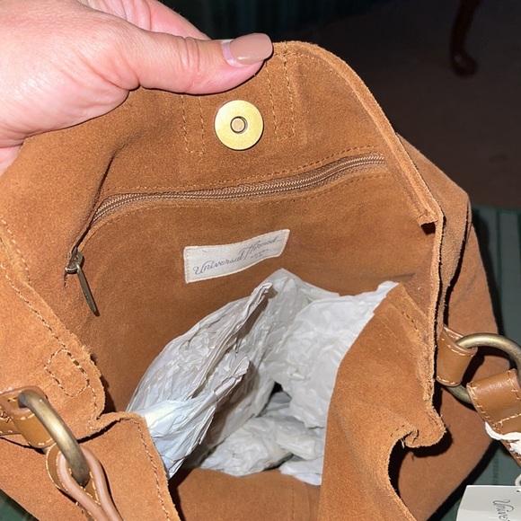 Universal Thread Handbag - Picture 3 of 3